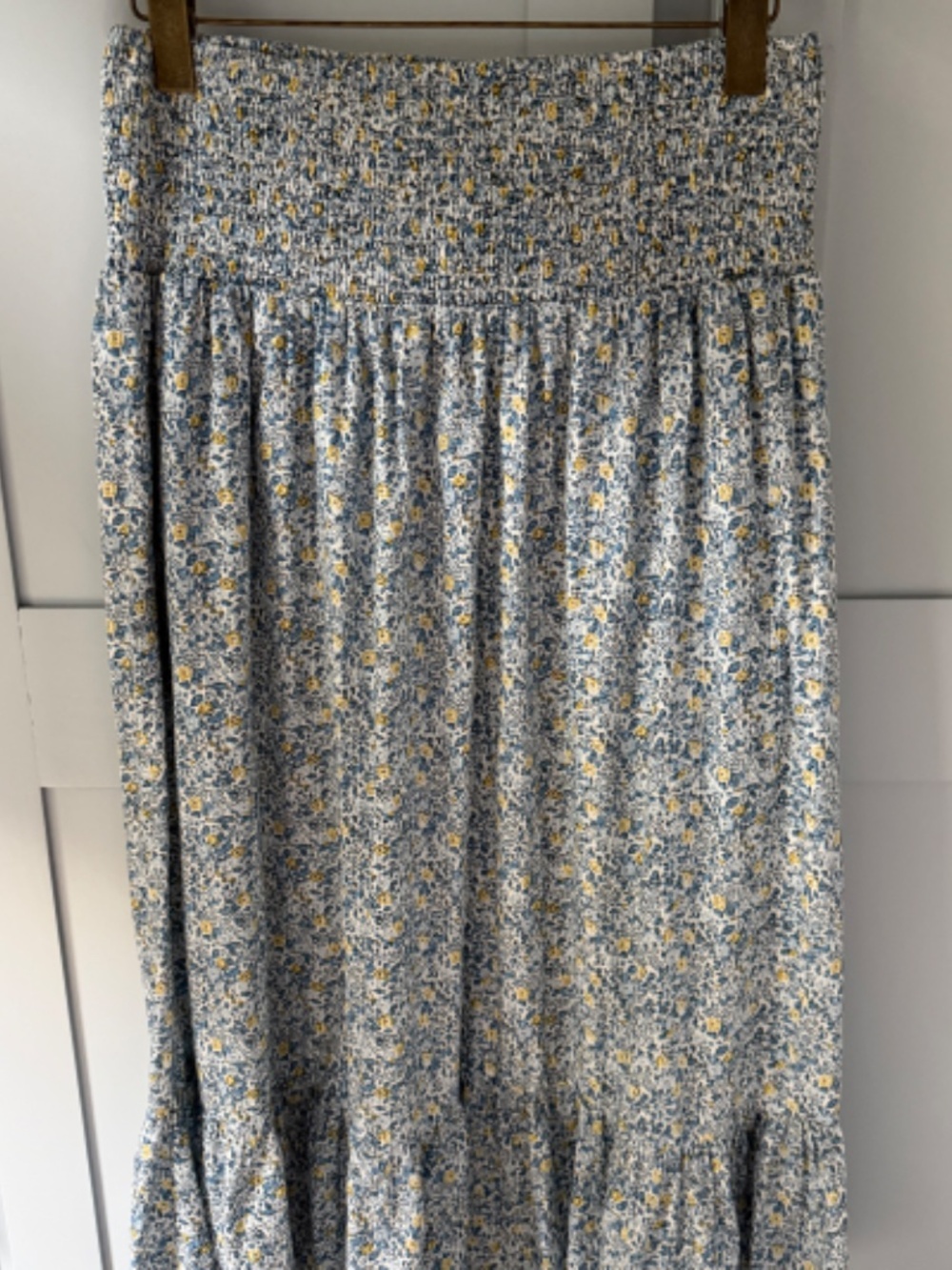 Universal Thread Smocked Waist Midi Skirt Blue Floral Medium - Picture 7 of 8